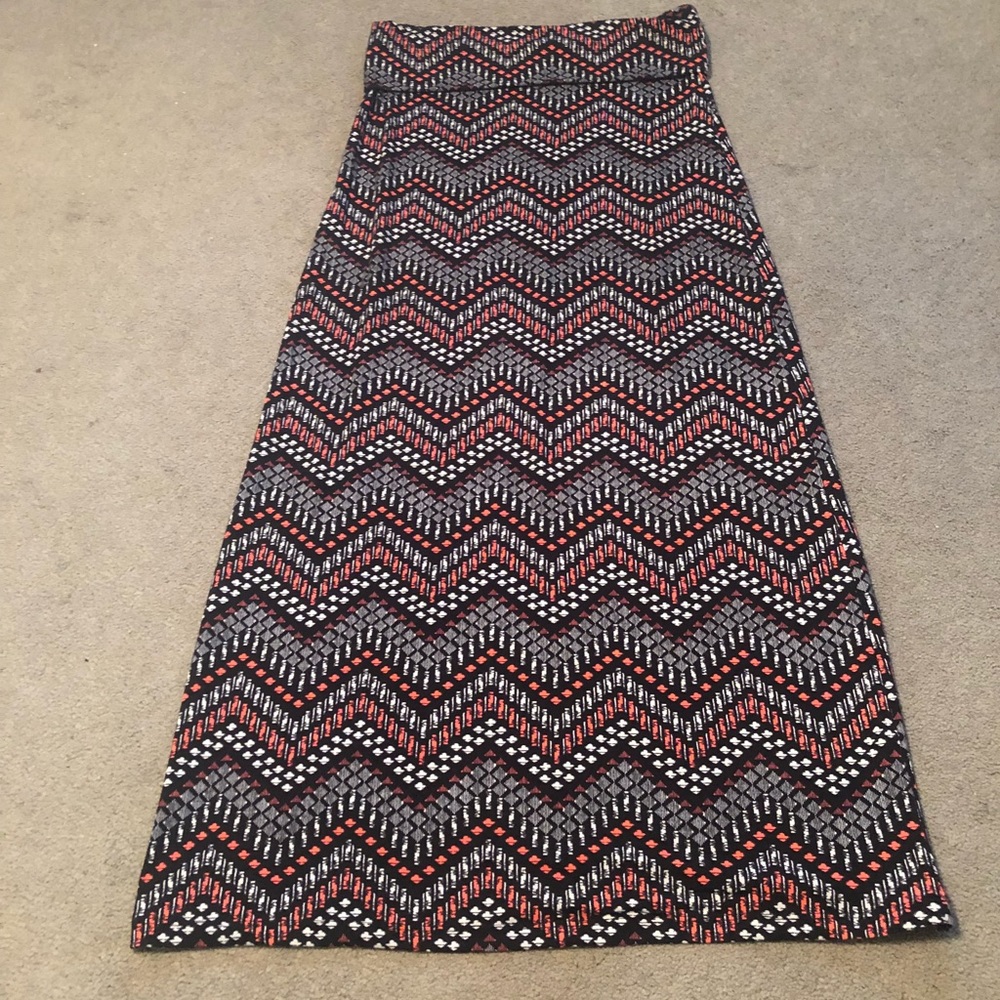 Patterned Maxi skirt